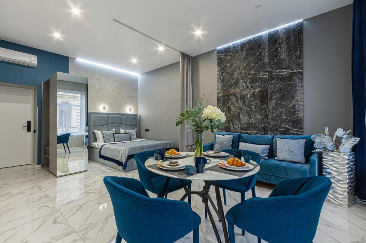 Family Residence Boutique Apartments Львов Экстерьер фото