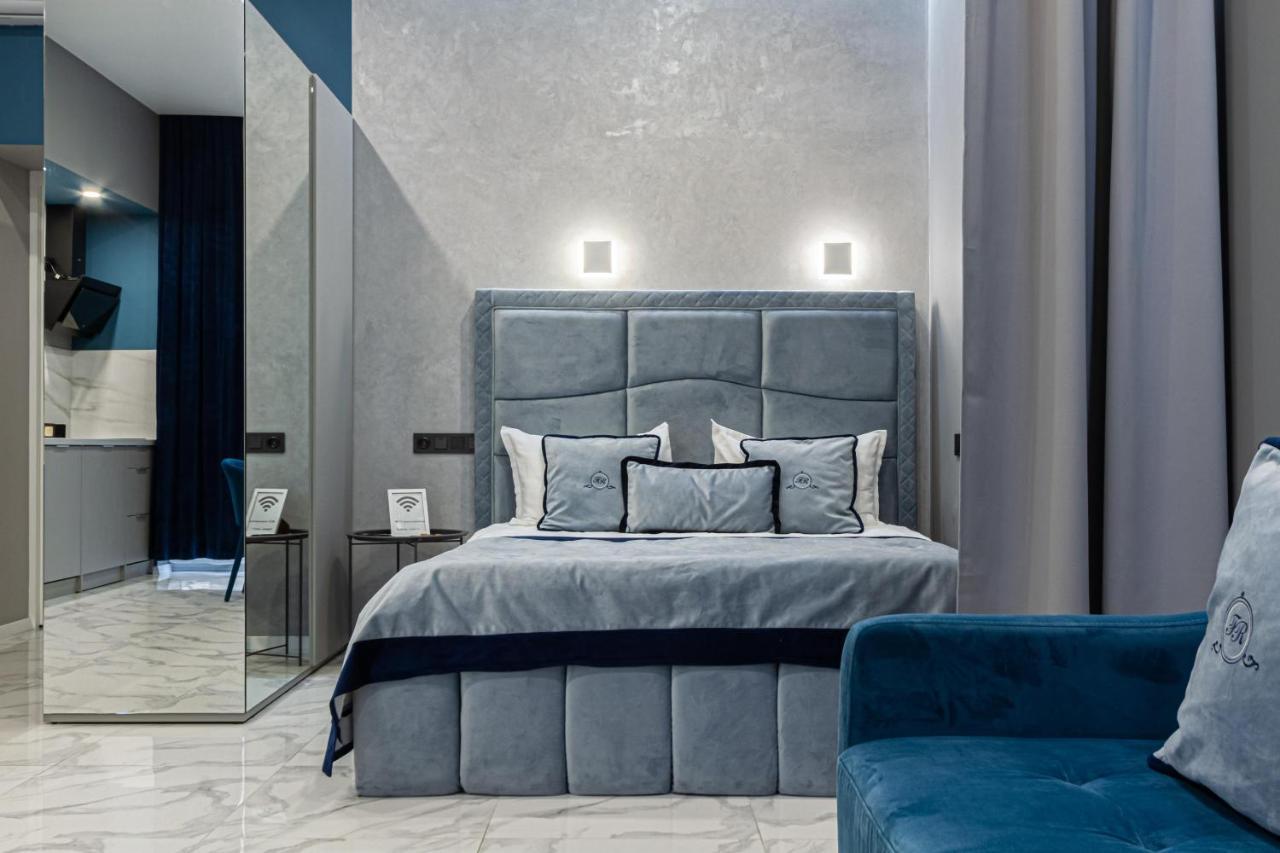 Family Residence Boutique Apartments Львов Экстерьер фото