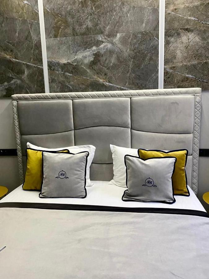 Family Residence Boutique Apartments Львов Экстерьер фото