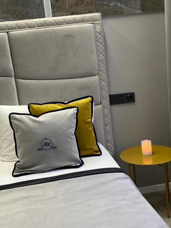 Family Residence Boutique Apartments Львов Экстерьер фото
