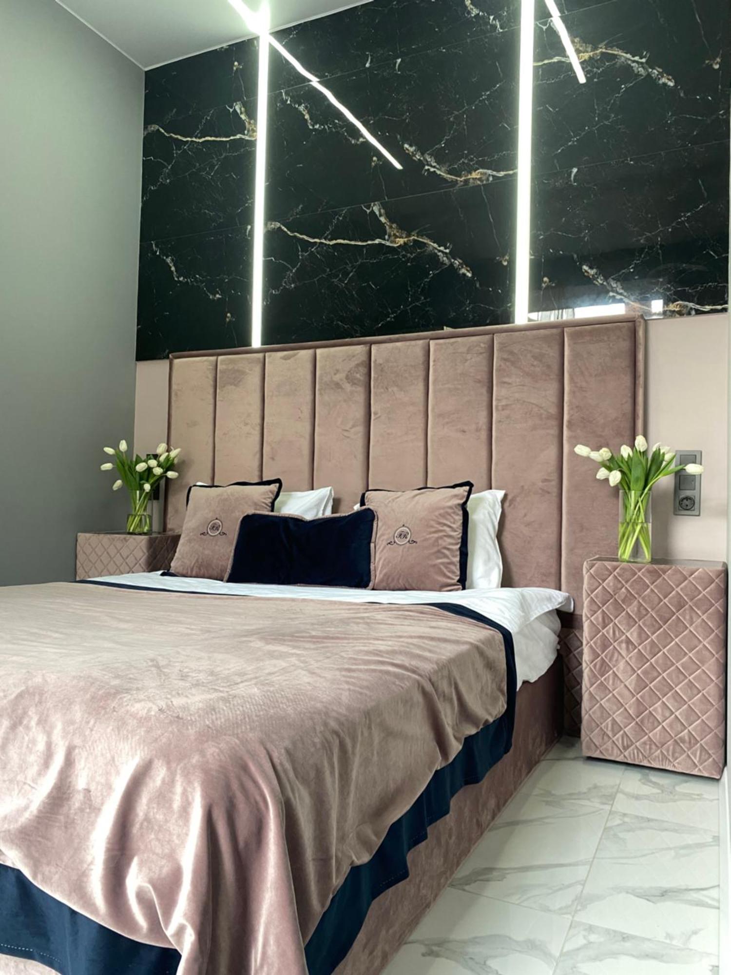 Family Residence Boutique Apartments Львов Номер фото